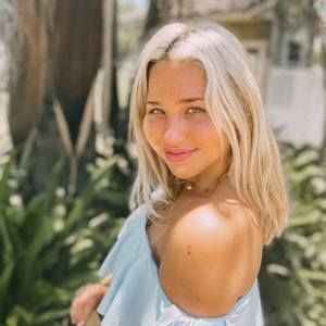 Meet your Posher, Leah